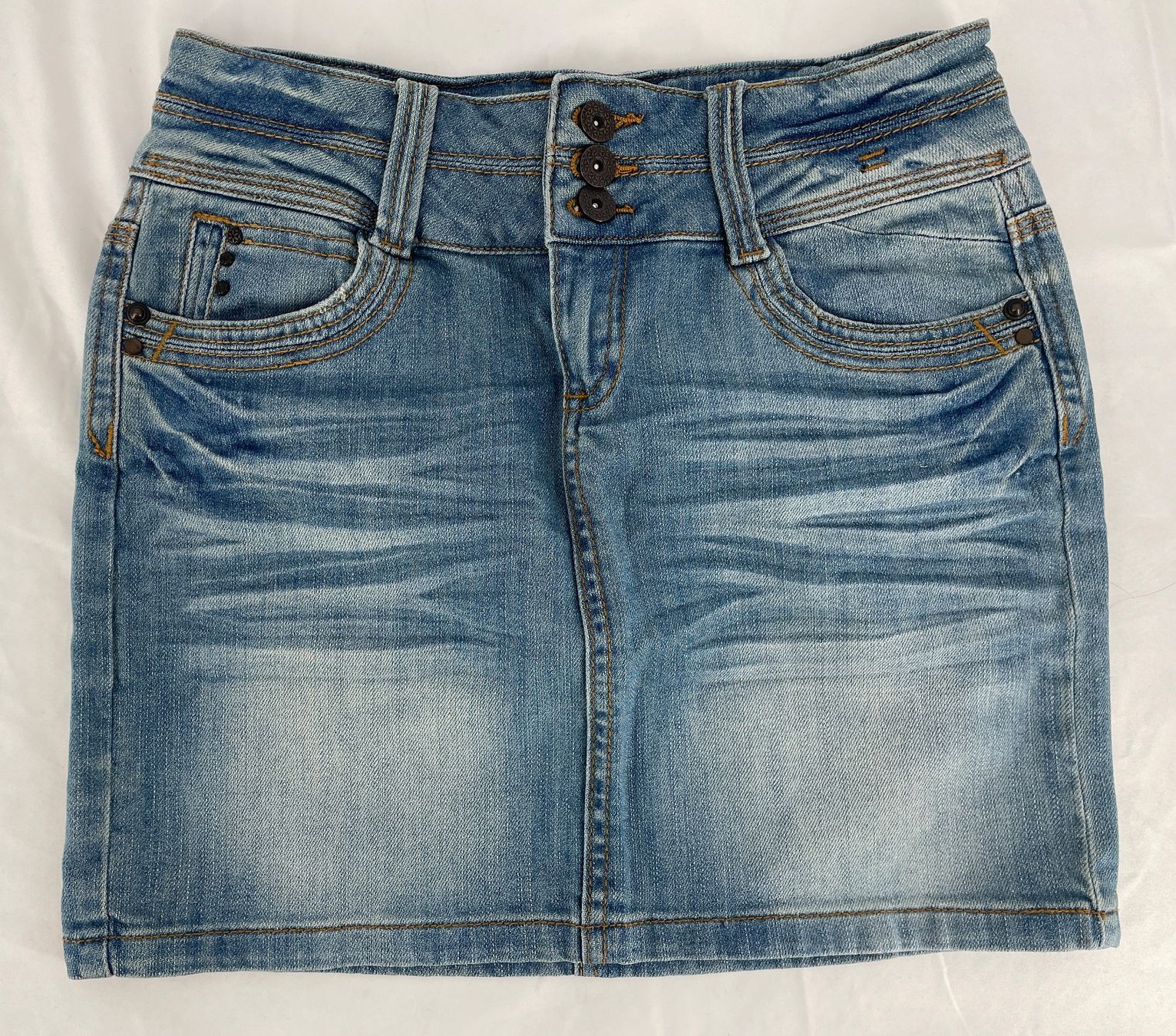 Promod Gonne: PROMOD mini JUPE JEANS – Usato da Lausanne venduto da PlusValue_Lausanne