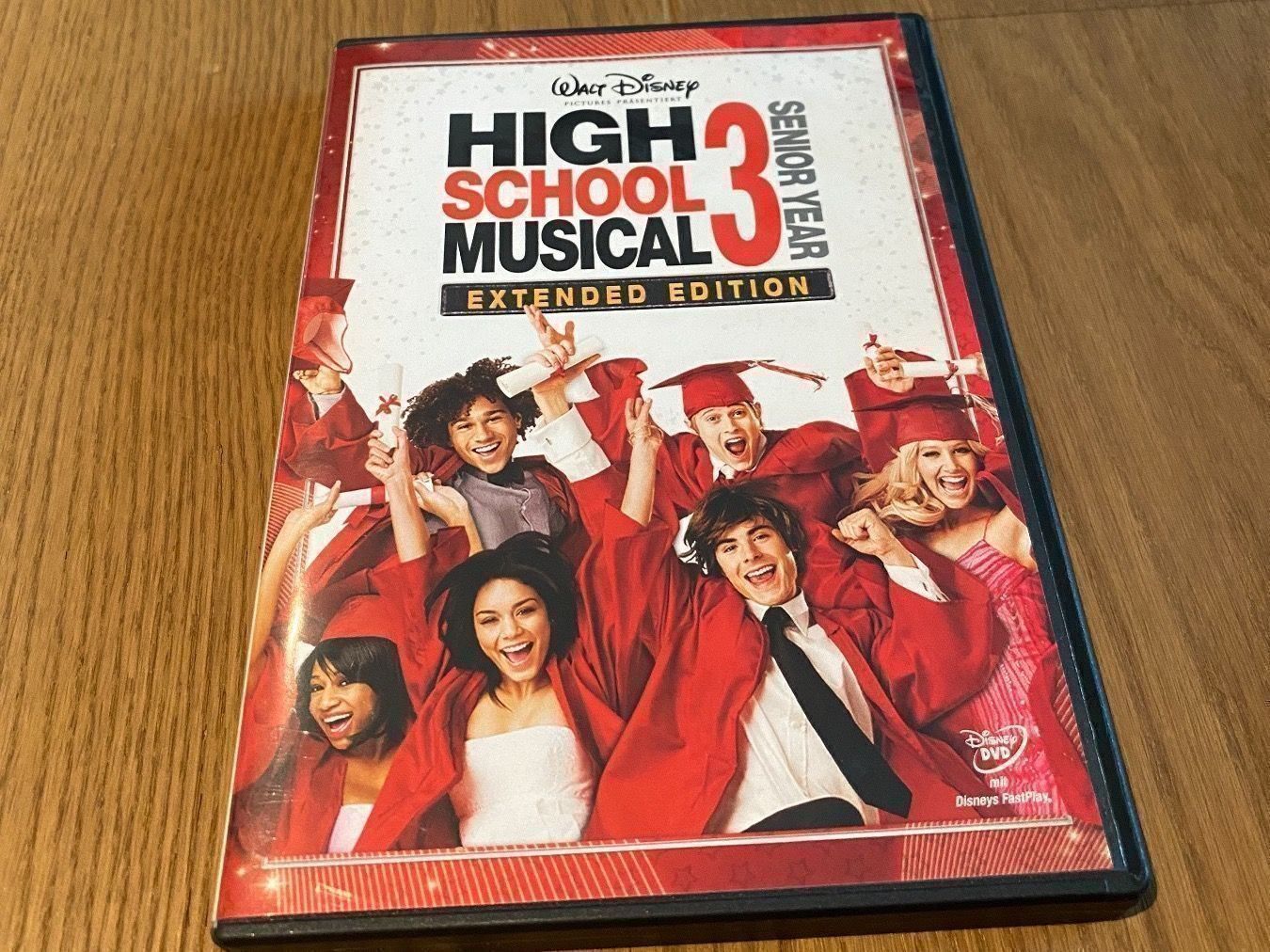 Alle DVDs: DVD High School Musical 3 – Gebraucht aus St. Niklaus VS von jas_13