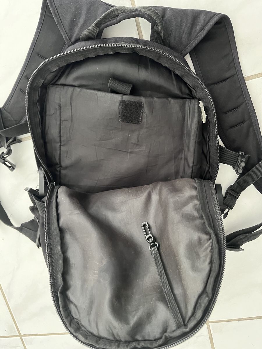Eastpak Zaini: Eastpak Floid Backpack – Usato da Uster venduto da hsh9 2