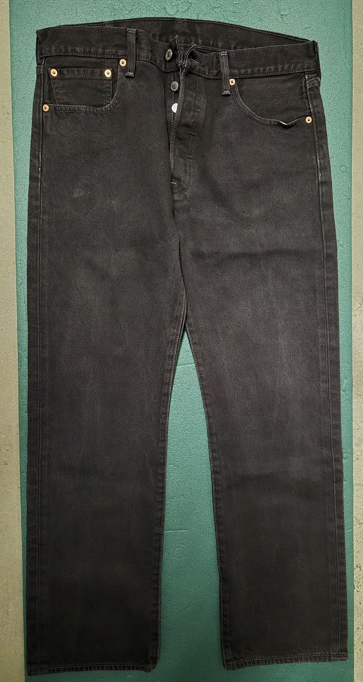 Levi's Jeans: Jeans LEVI STRAUSS 501 – Usato da Onex venduto da pie_bx5h