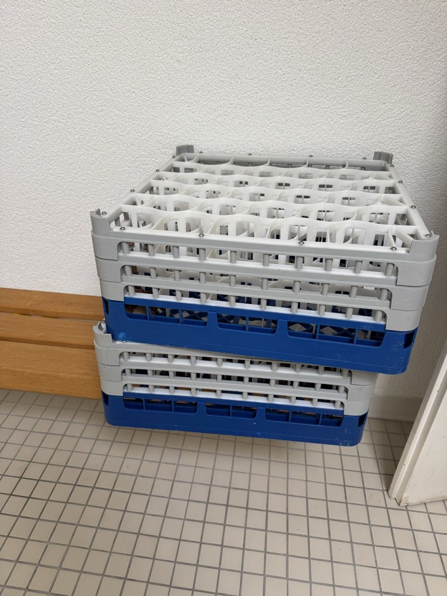 Elettrodomestici da cucina: Gastronomie Profi Gläserrack Geschirrspüler Rack – Usato da Buochs venduto da nik_r7gm 3