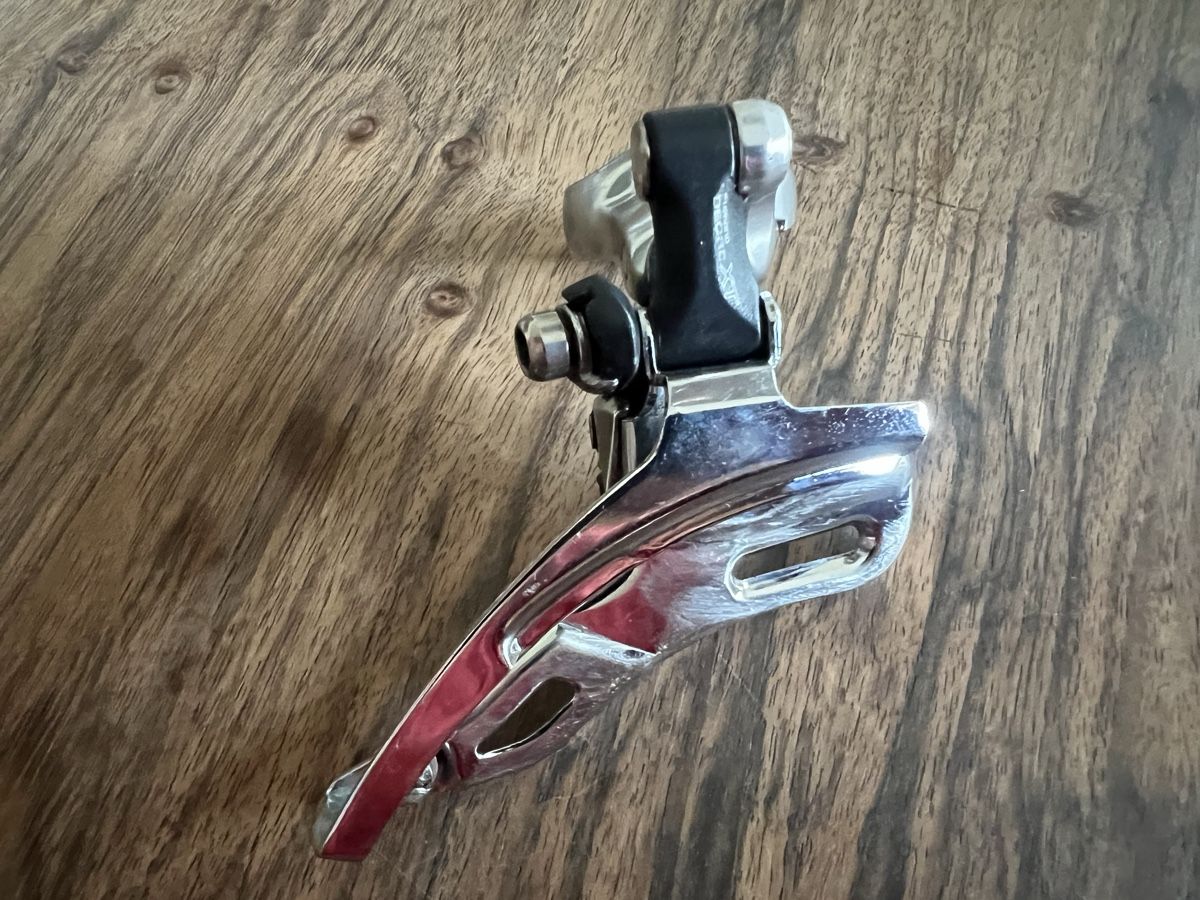Shimano Pezzi di ricambio: Shimano Deore XT Umwerfer Top Pull FD-M737- Oldschool Yeti – Usato da Münchenstein venduto da Roma156