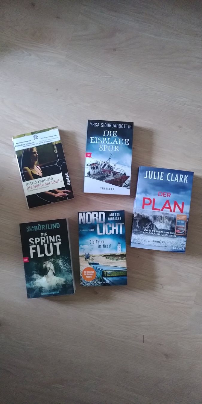 Livres: Bücher Paket – Neuf (Voir description) à Zürich par alessa88 2