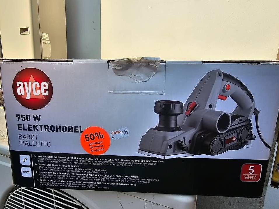 Alle Werkzeuge: Rabot électrique neuf – Neu und originalverpackt aus Ste-Croix von gfamily