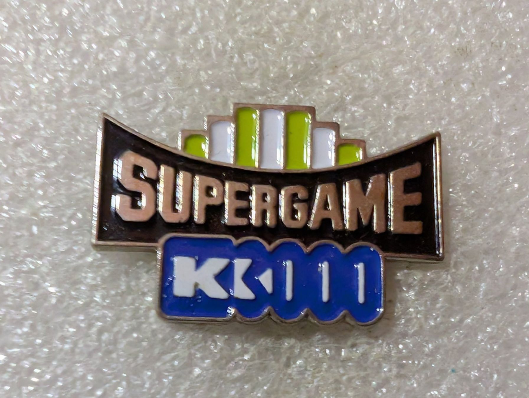 Plaketten & Abzeichen: Ansteckpin 43: K3000 Supergame – Gebraucht aus Oppligen von Pin-Fall-Shop