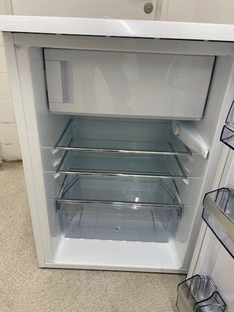 Electrolux Frigoriferi: Kühlschrank ELECTROLUX TK 137 - Modell 2021 – Usato da Niederhasli venduto da Tigerproduct 9