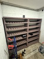 Weinregal aus Sinterbeton zwölfteilig