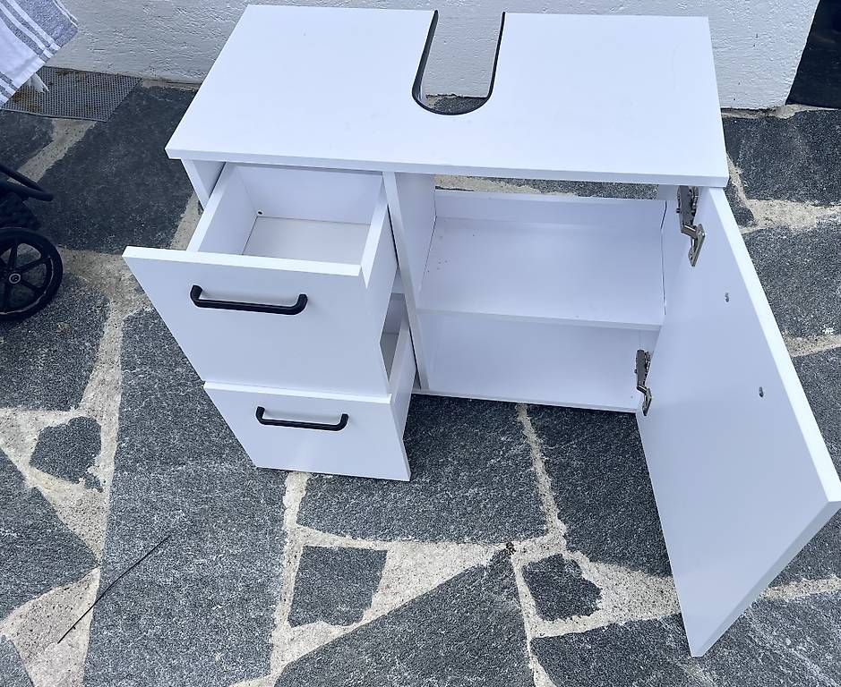Badezimmermöbel: Lavabo Schrank / Kommode – Gebraucht aus Oberägeri von Tessa0611 1