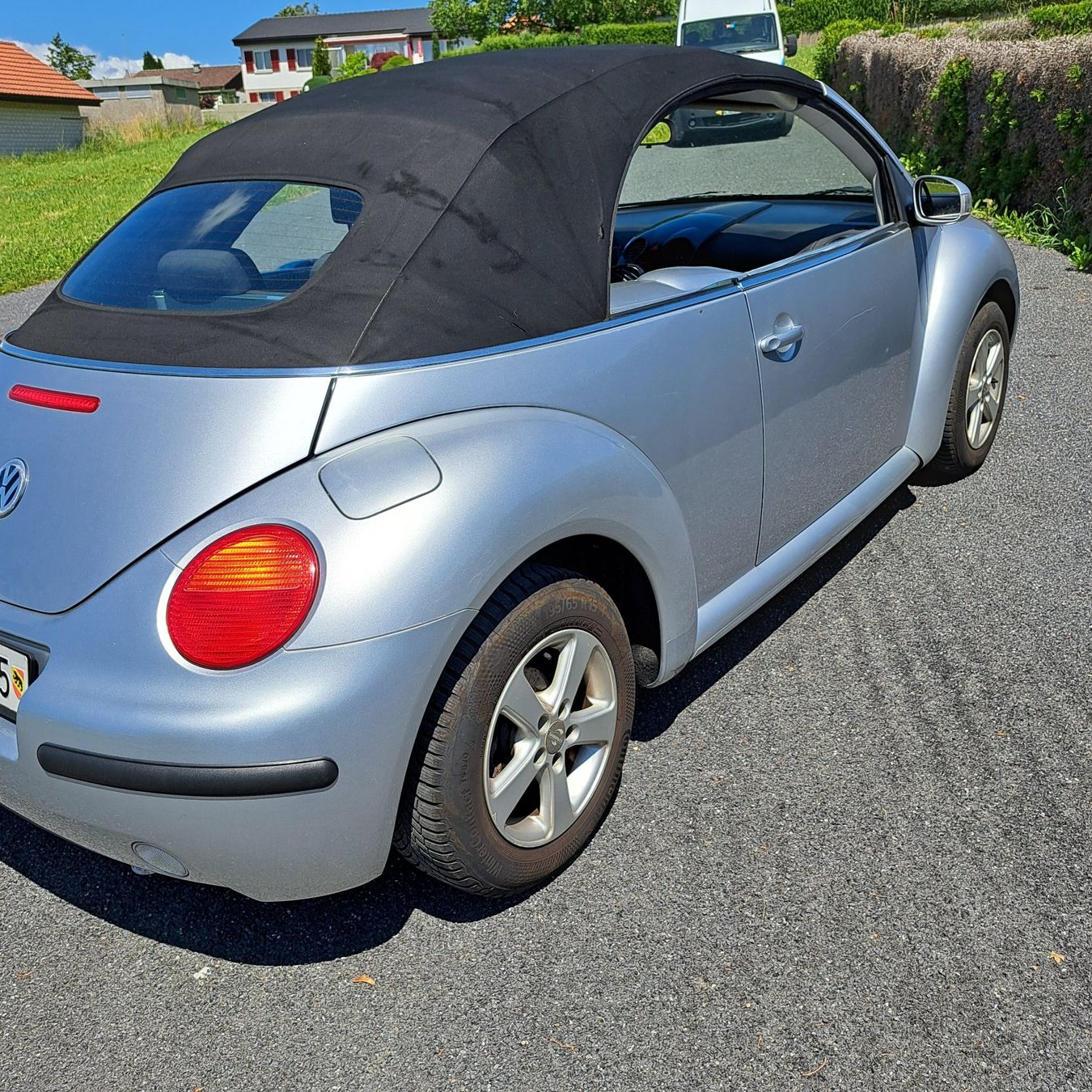 VW Automobili: VW Beetle 1.6 Cabrio – Usato da Lyss venduto da pet_69c5 2