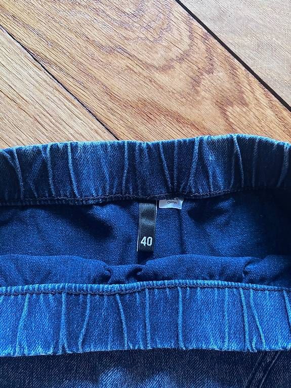 H&M Jupes: Kurzer Jeansrock (S-M) – D'occasion à Bern par viddra 3
