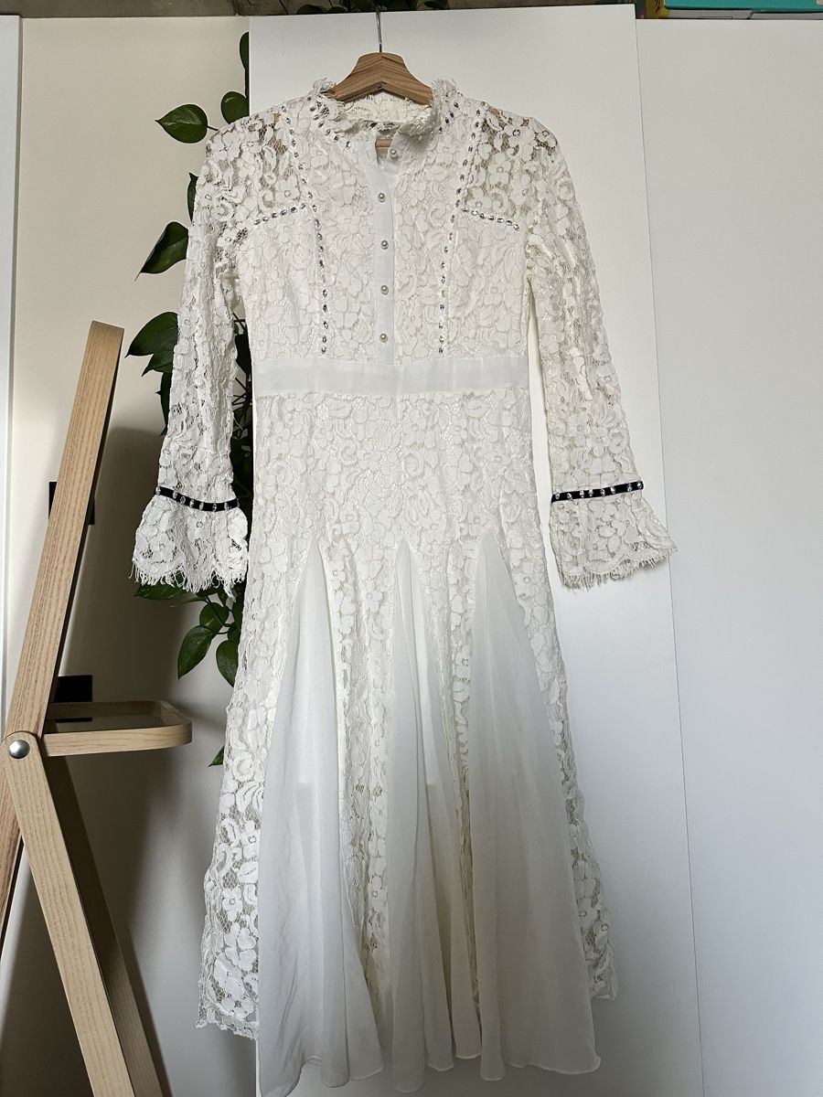 Vestiti: Elegantes Spitzenkleid, Grösse S – Usato da Naters venduto da nhu_7xwg