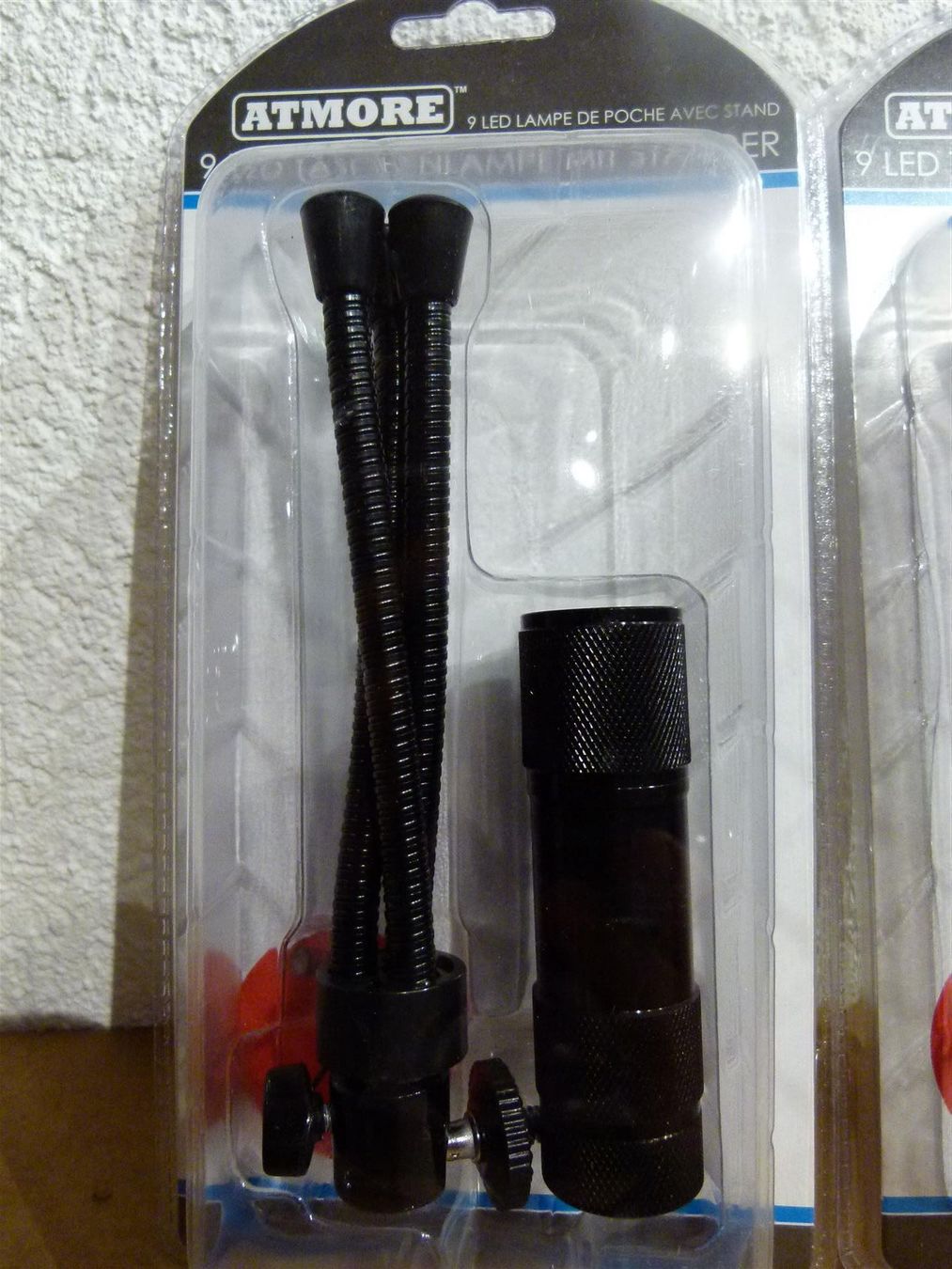 Lampade: 2 Stk. LED Taschenlampe mit Ständer – Nuovo e nell'imballaggio originale da Uerkheim venduto da Kaufoption 1