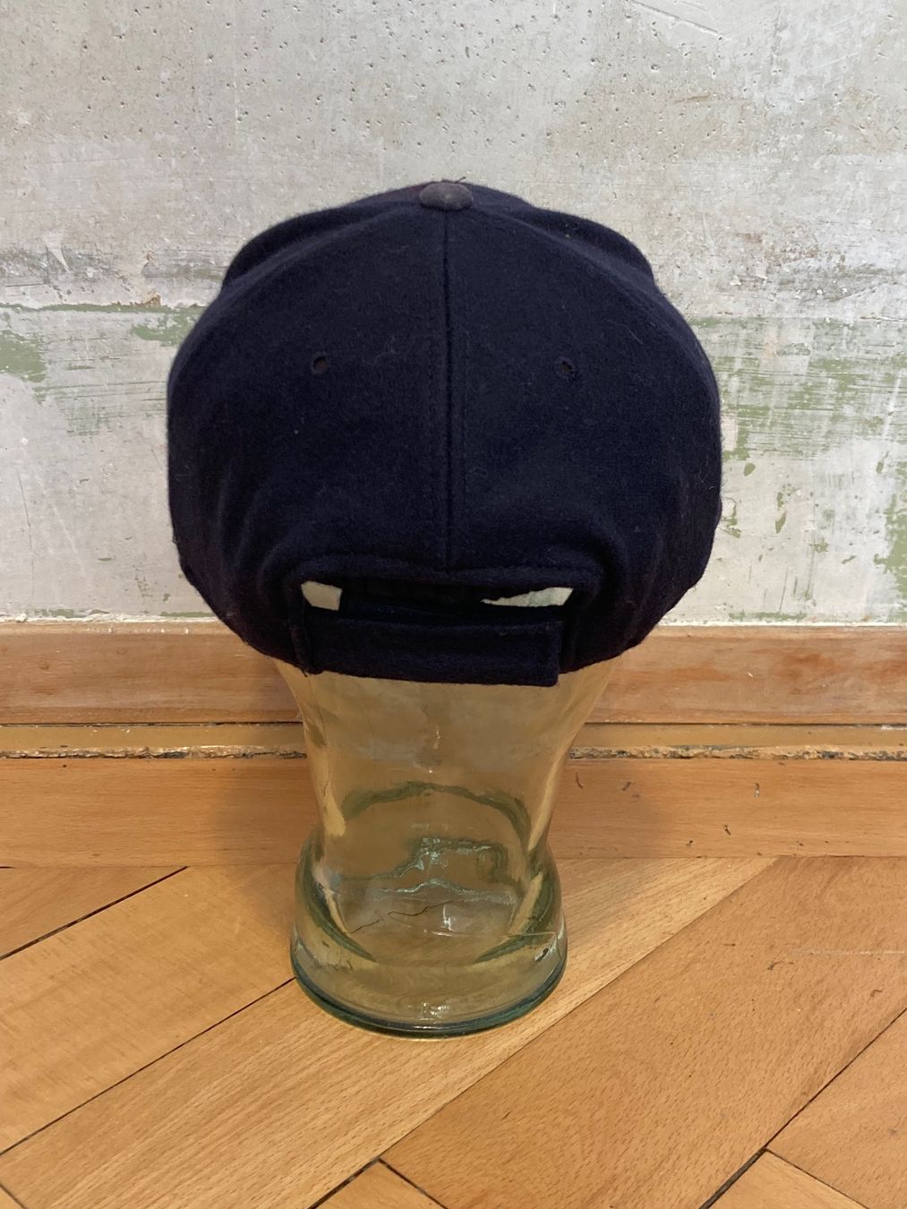 Copricapi, berretti & cappellini: Vintage Y2K Winter Cap Wool Leather New – Usato da Zürich venduto da le_souk 2