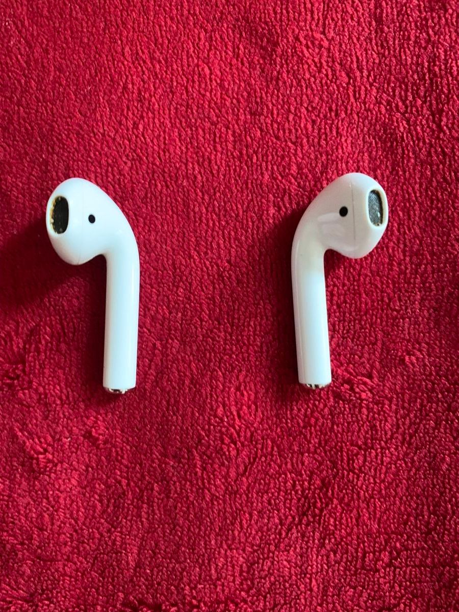 Apple Cuffie: Apple AirPods 2. Generation – Usato da Zürich venduto da Olimpied 5