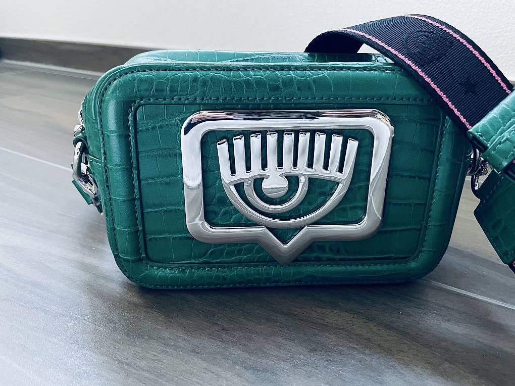 Borse da donna: Chiara Ferragni - Eyelike Buckle Bag – Nuovo e nell'imballaggio originale da Davesco-Soragno venduto da tin_6xjv 1
