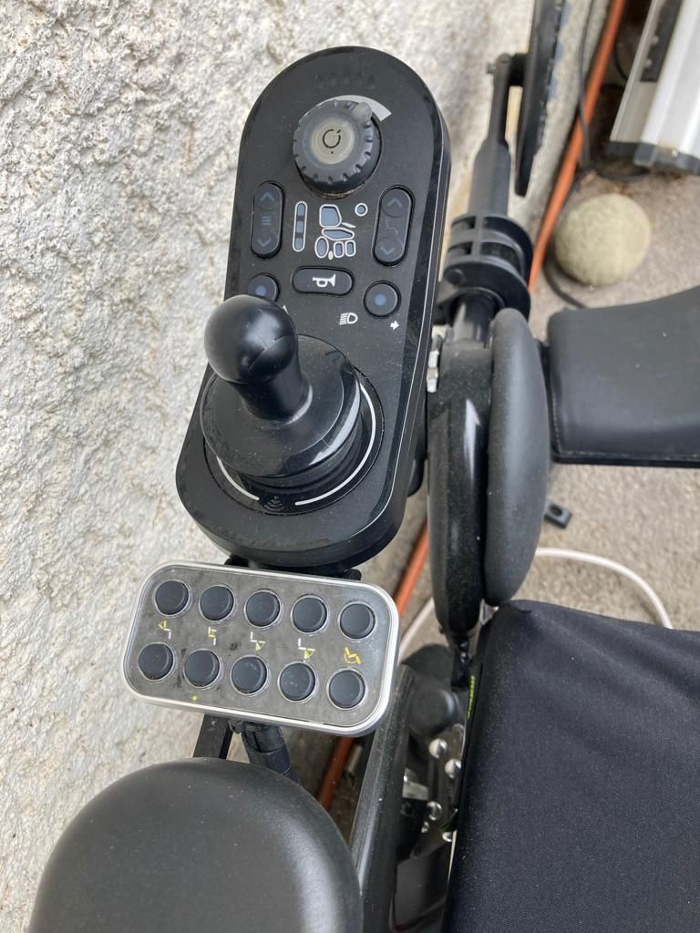 Sedie a rotelle: Elektro Rollstuhl – Usato da Murten venduto da Bizzarrofime 3