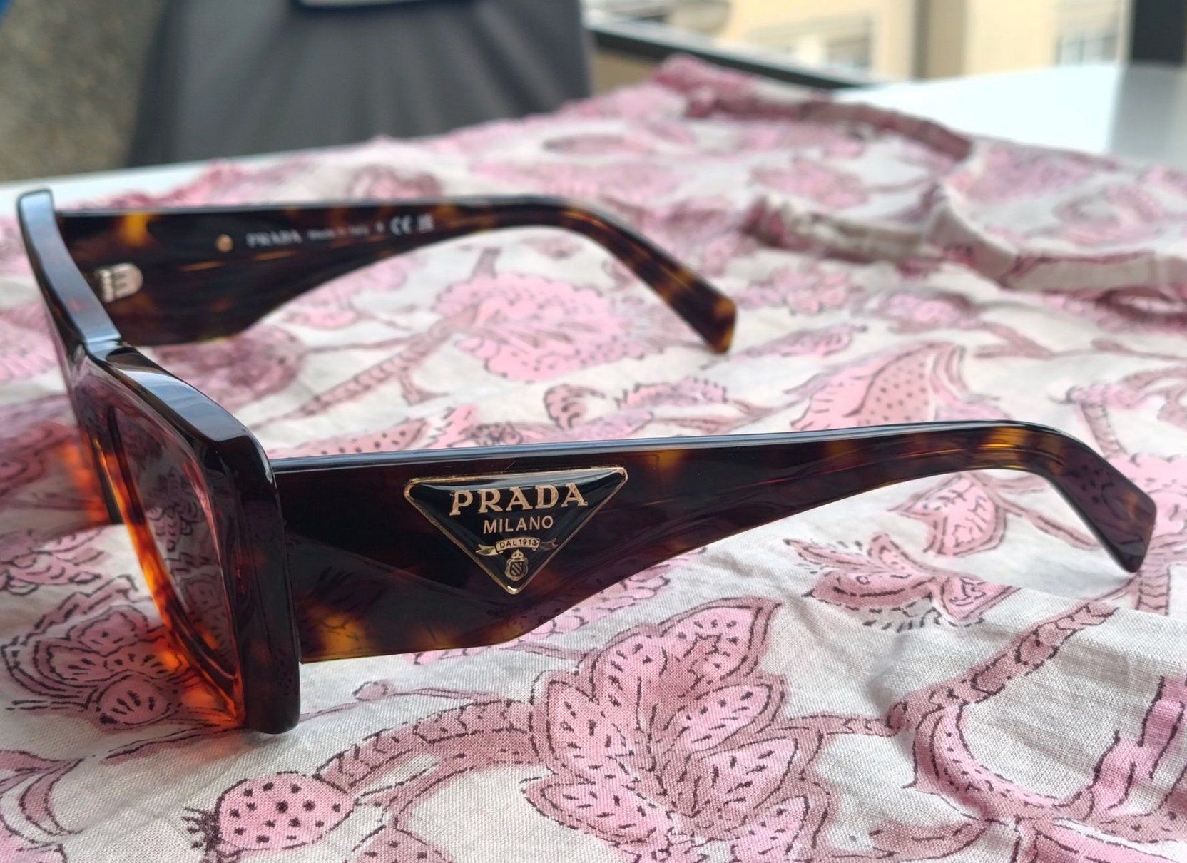 Prada Occhiali & Lenti: Prada Sonnenbrille – Usato da Zürich venduto da mvru_ti 4