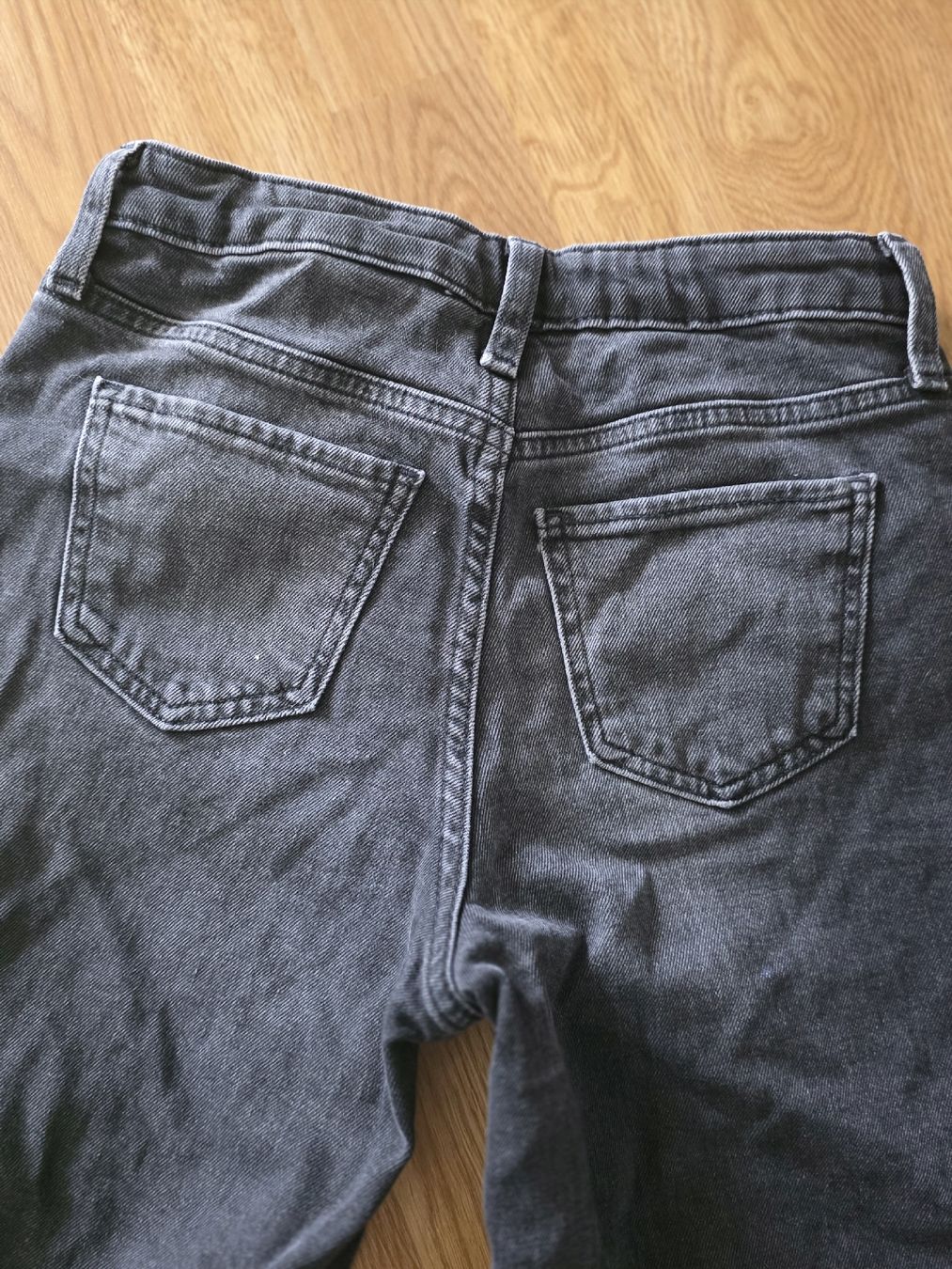 H&M Pantaloni: Mädchen Hosen Gr.146 – Usato da Tägerwilen venduto da XeniaH 6