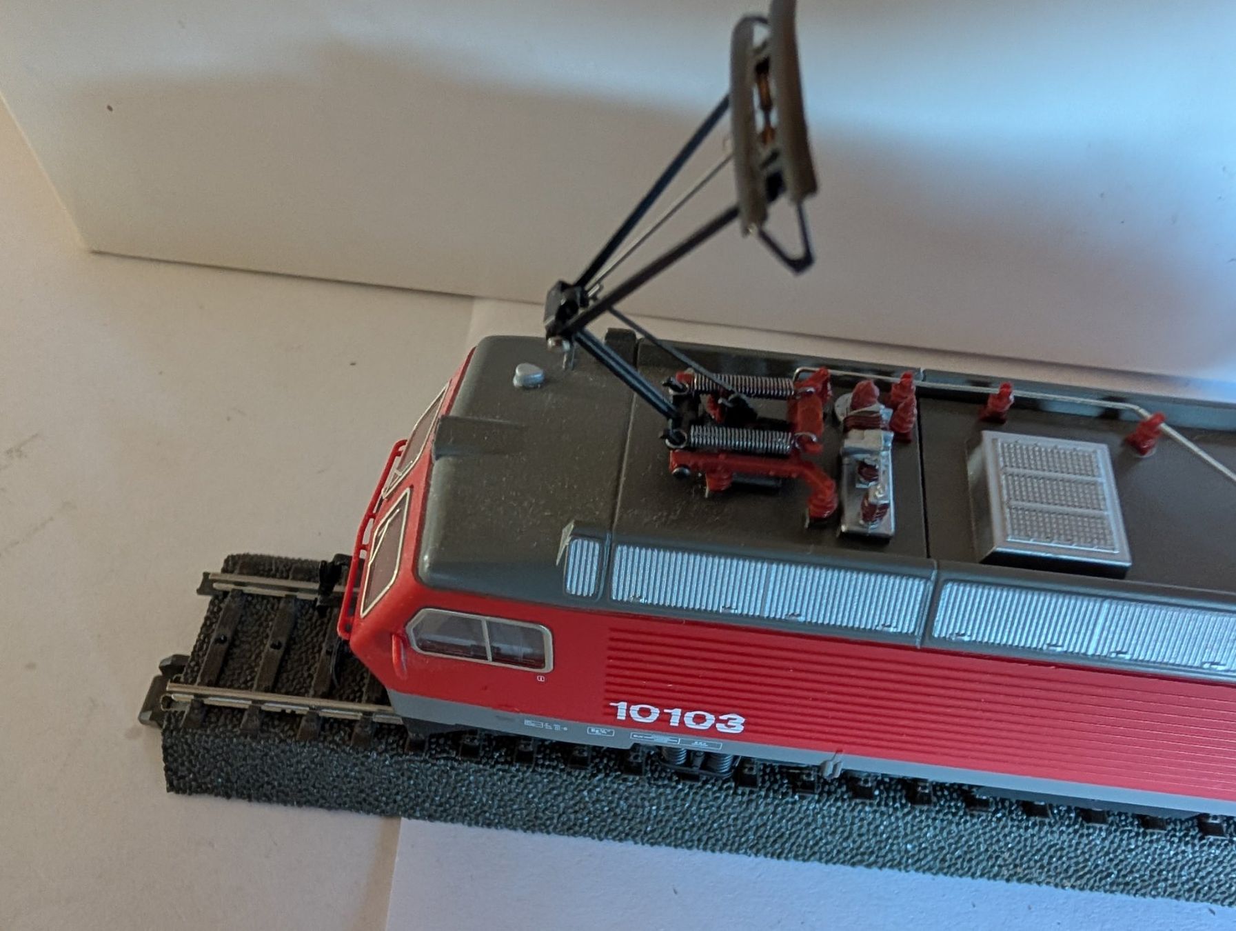 Märklin Modelleisenbahnen: Märklin 3328 Re 4/4 SBB – Gebraucht aus Steffisburg von Narzisse 1