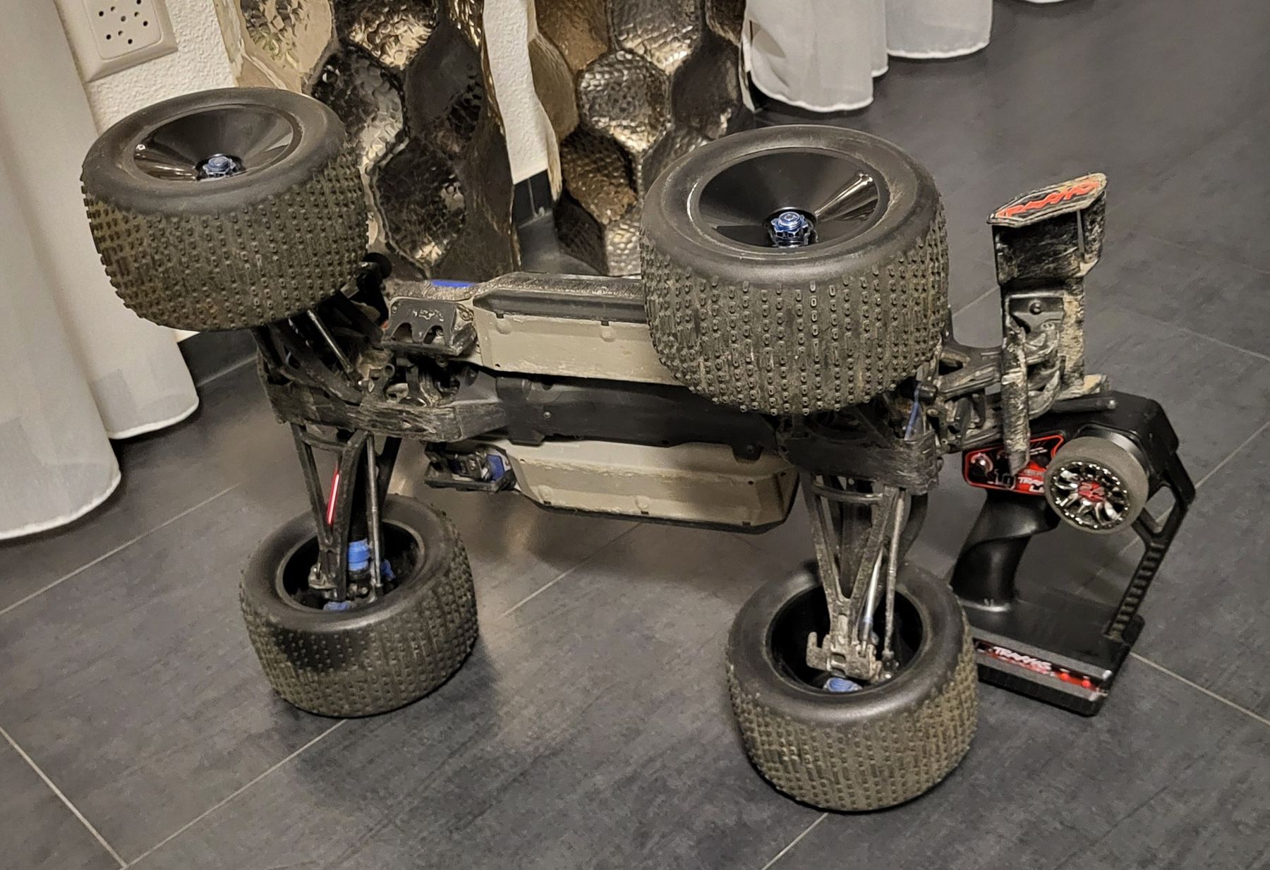 Traxxas RC Modellbau: TRAXXAS E-REVO zu verkaufen – Gebraucht aus islikon von mir_8cbw 6