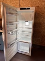 Electrolux Refrigerator-freezer EK284SALWE Good Condition