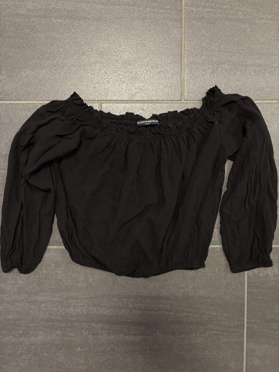 Brandy Melville Top: Brandy Melville Top – Nuovo (secondo la descrizione) da Rümlang venduto da svent 1