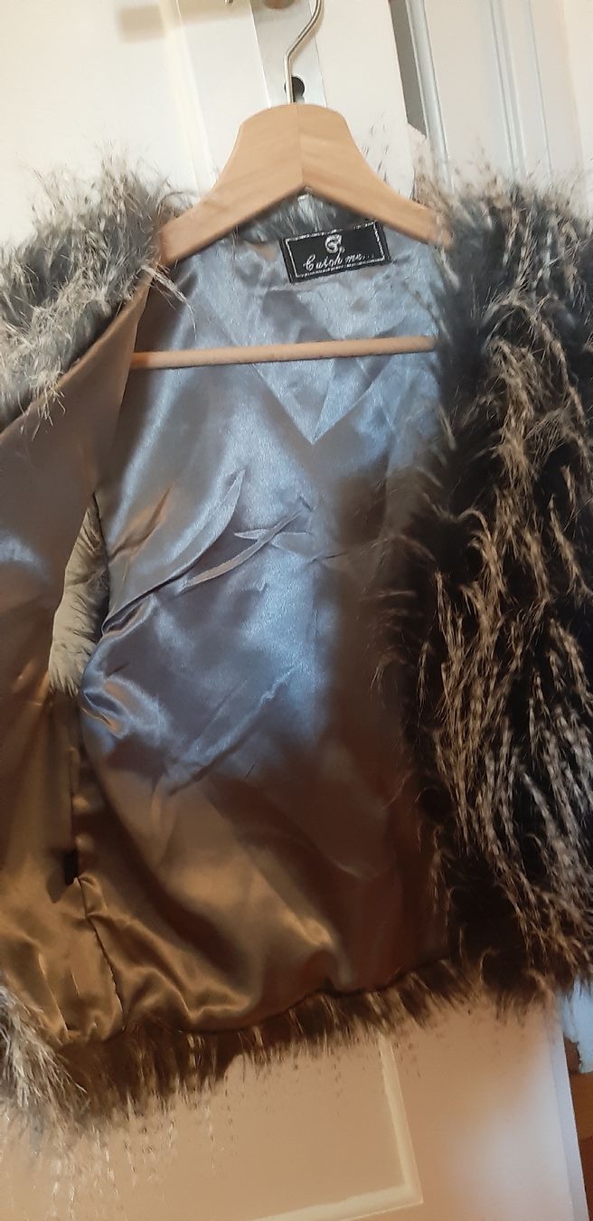 Gilet & Giacche senza maniche: Kunstfell Gilet Gr. S-M – Nuovo e nell'imballaggio originale da Zürich venduto da Venecia25 3