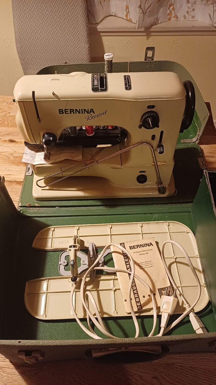 Bernina Macchine da cucire: Bernina Record 530 – Usato da Flawil venduto da Pinkmalibu