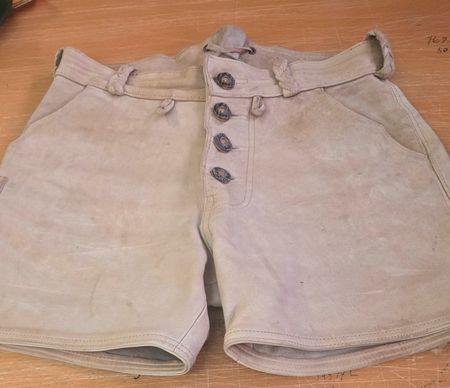 Tschul Lederhose kurz / Trachten-Style – Gr. 32  - neu