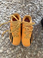 Adidas Fussballschuhe, Gr. 30, ideal für den Herbst!