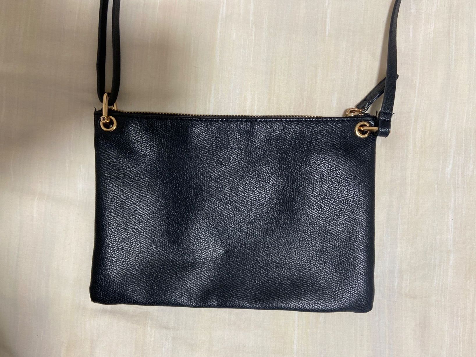 H&M Taschen: Simple Handtasche in Schwarz von H&M – Gebraucht aus Zürich von dedasiba 3