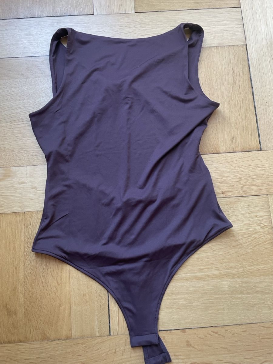 H&M Tops: Body H&M – Neuf avec emballage d'origine à Baden par Mc1r90