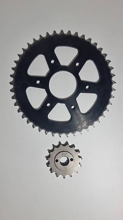 Zahnräder: KTM, Husqvarna, Triumph front & rear sprockets – Gebraucht aus Grenchen von Joray_Preparation