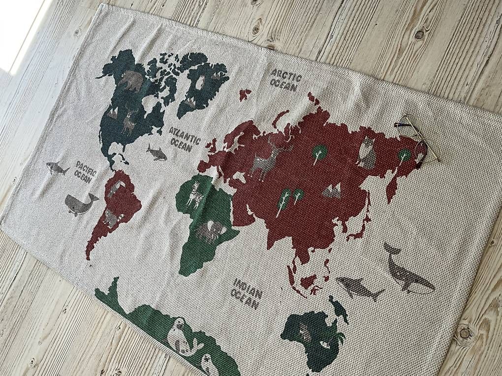 Tapis: Teppich mit Weltzeichnung – D'occasion à Muri AG par Philipp27LMW