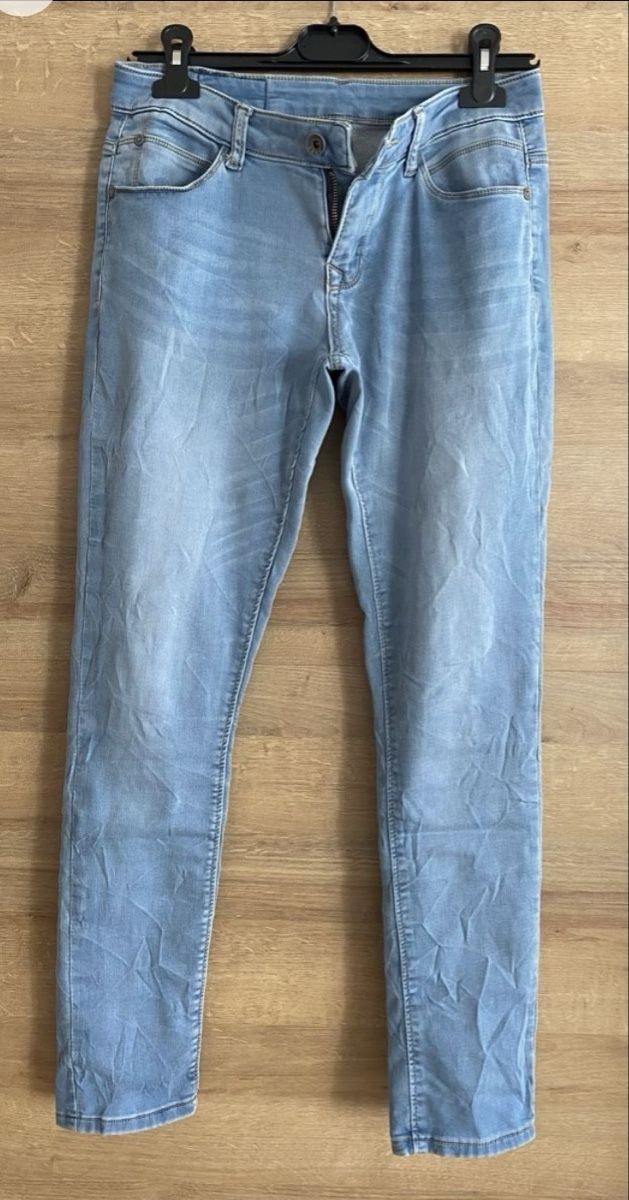 Jeans: Bequeme Jeans – Gebraucht aus Ennenda von mar_kz98