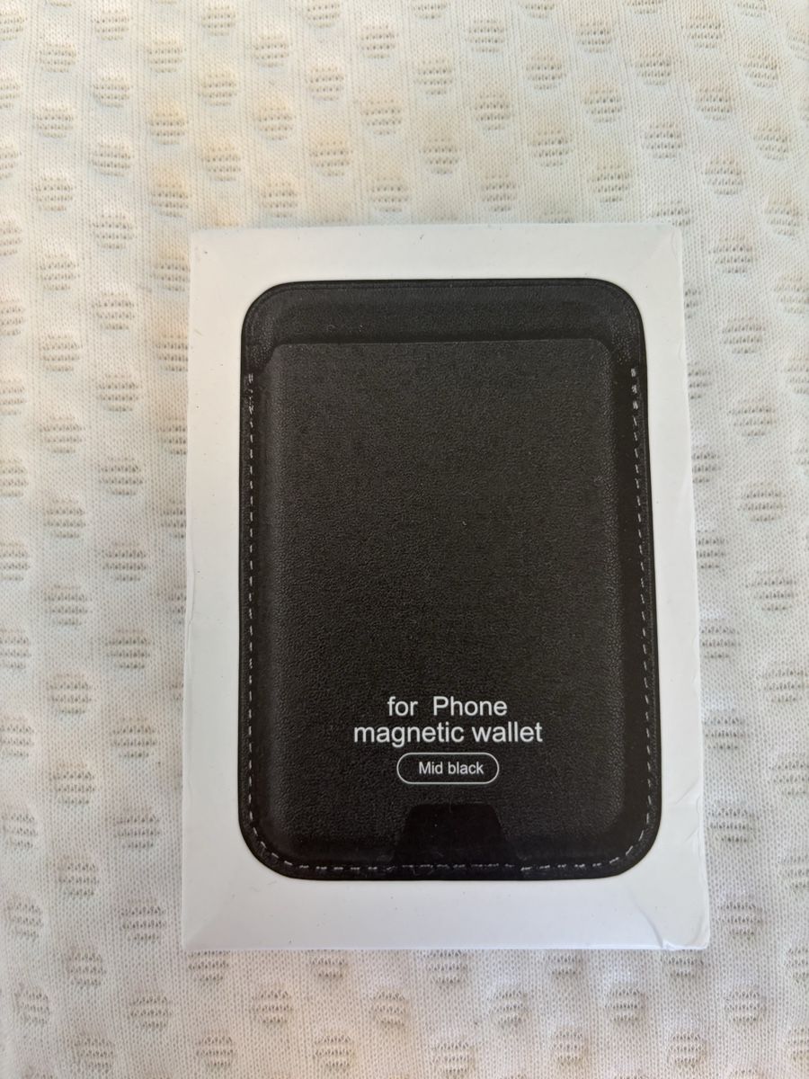 Portafogli: MagSafe Wallet für iPhone – magnetischer Kartenhalter – Schw – Nuovo e nell'imballaggio originale da Nottwil venduto da jon_wg27