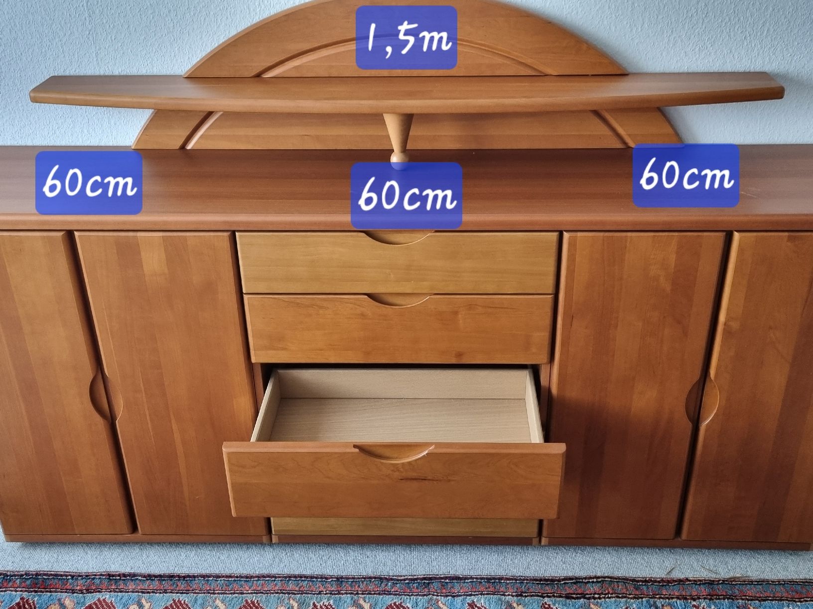 Cassettiere: 4Türiges Holz Sideboard mit 5 Schubladen – Nuovo (secondo la descrizione) da Laupen BE venduto da Bombers 1