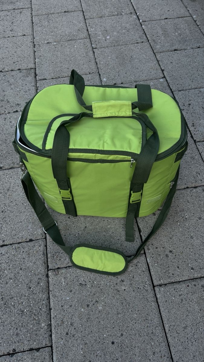 Frigoriferi & Refrigeratori: Kühltasche inkl. Picknickdecke – Usato da Aesch LU venduto da HSchnitzler