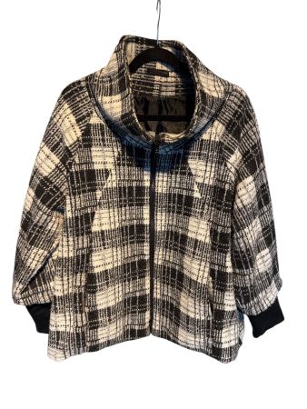 Veste carreaux noir et blanc, chic et tendance