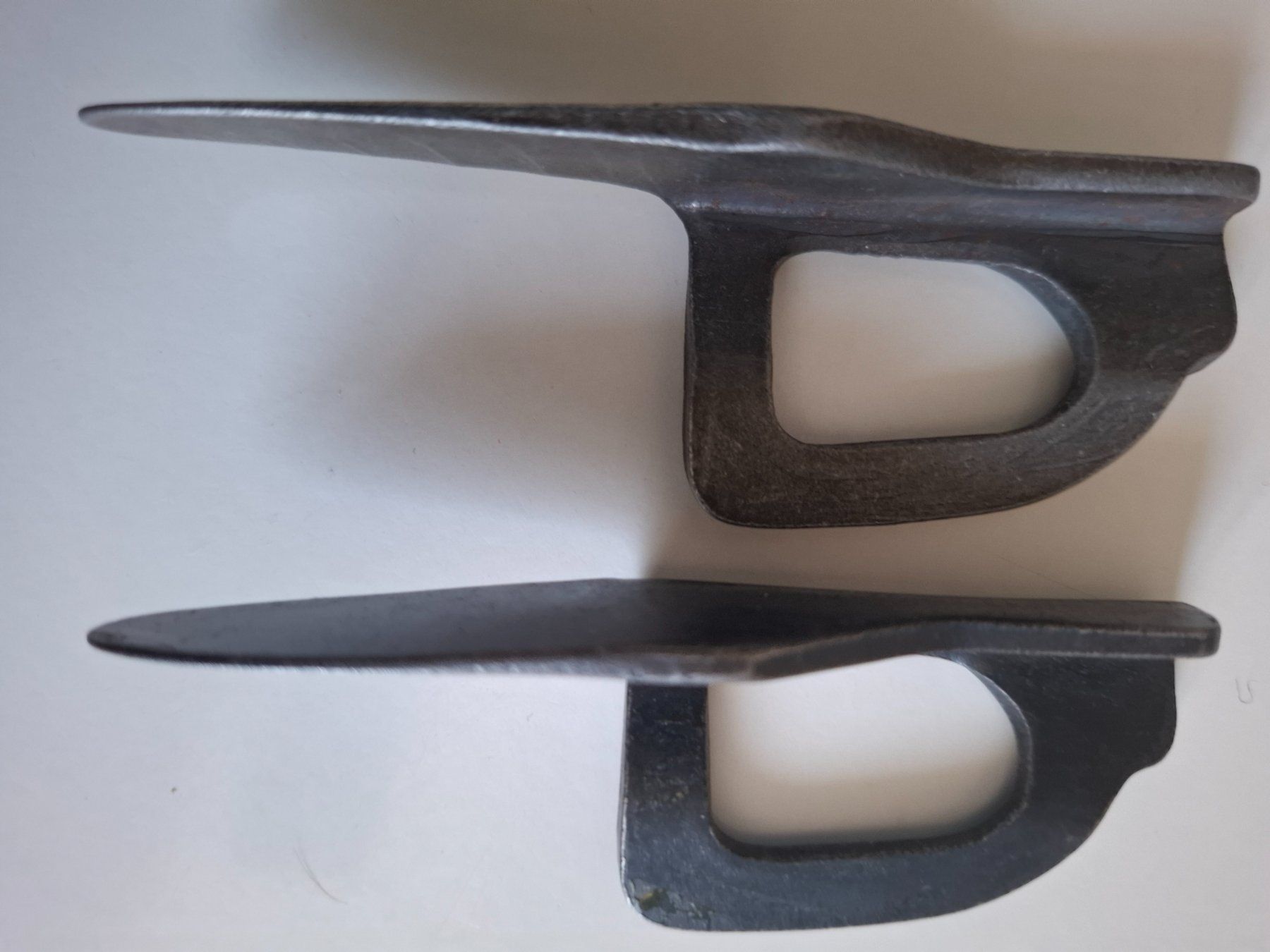Ferramenta: Bergsteigen 6 Felshaken und Hammer – Usato da Grenchen venduto da Schlussliecht 3