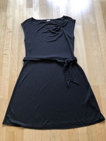 S.Oliver Kleid schwarz Gr. 40