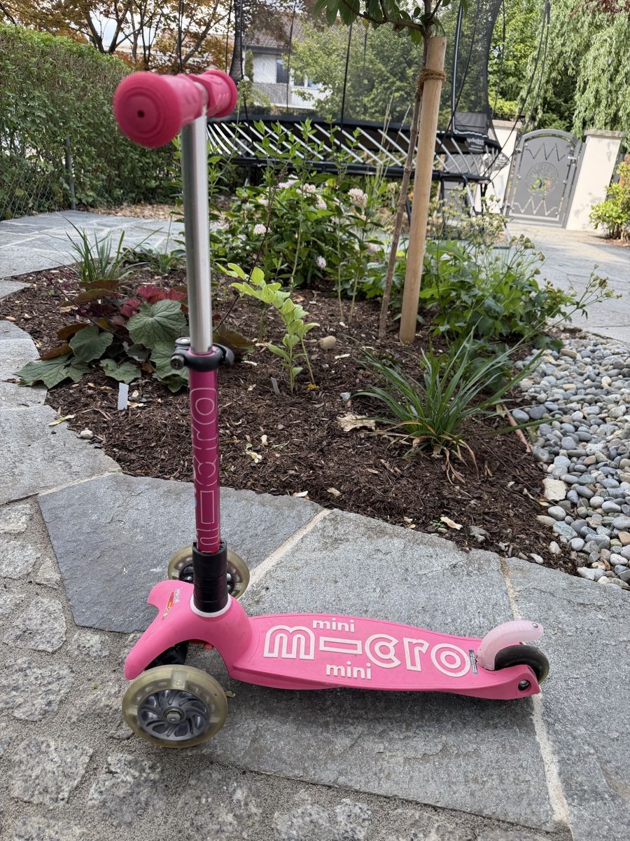 Micro Veicoli per bambini: Tretroller Micro Mini pink guter Zustand – Nuovo (secondo la descrizione) da Wallisellen venduto da ale_9qys 1