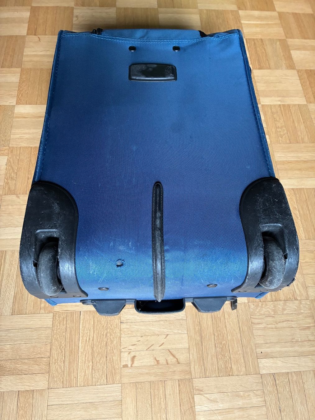 Valises de voyage: Rollkoffer 50x35x23cm – D'occasion à Bern par Lukas_Skywalker 3