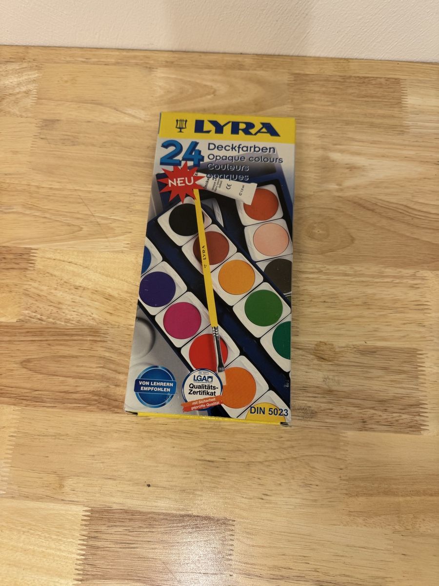 Peintures: LYRA Deckfarbenkasten 24 Farben mit Deckweiß & Pinsel  – Neuf (Voir description) à Birsfelden par inf_l2yy