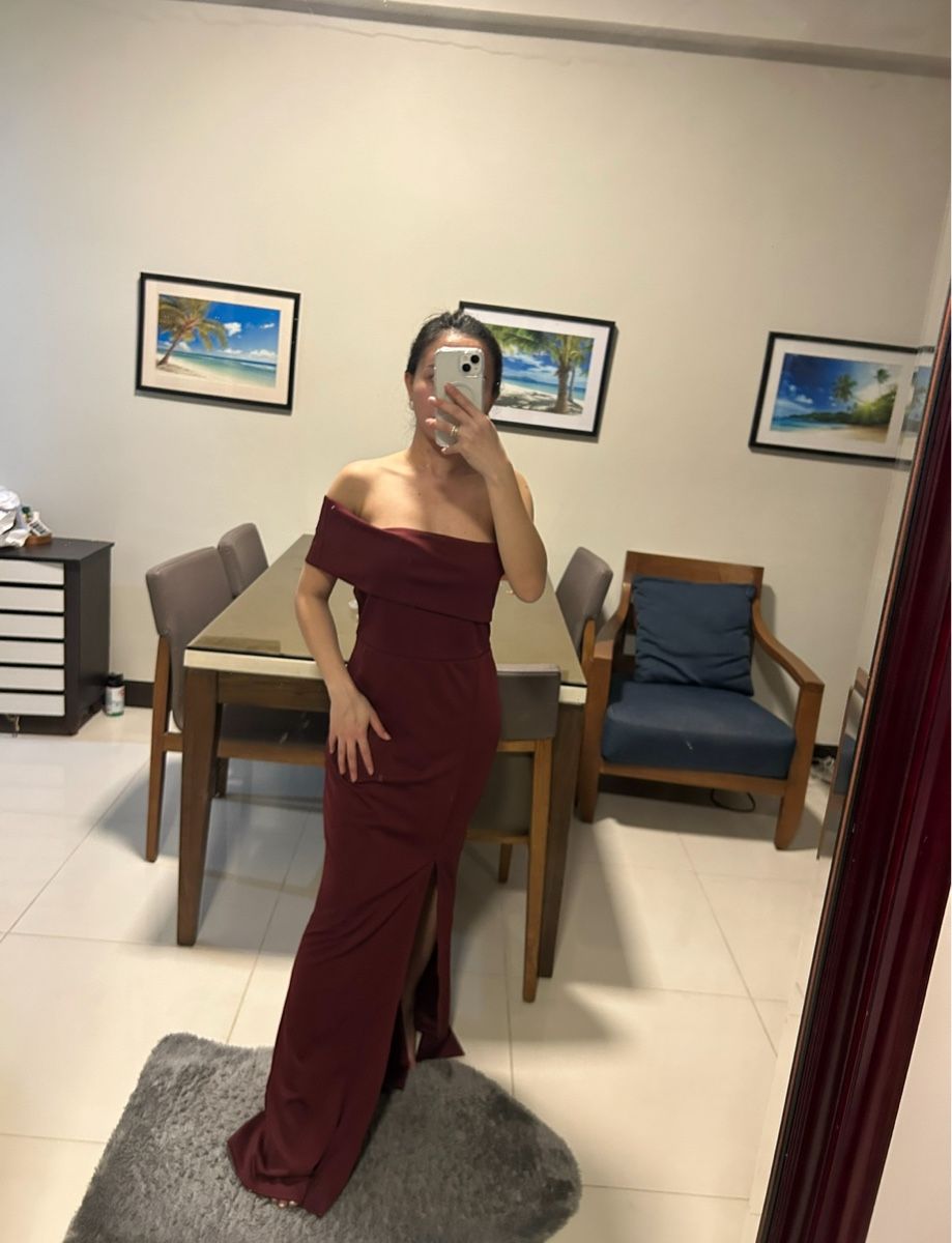 Vestiti: Elegant Midi Dress – Usato da St.Josefen venduto da lop_lh8d 1