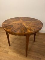 Runder Nussbaum Vintage Holztisch 30er Jahre