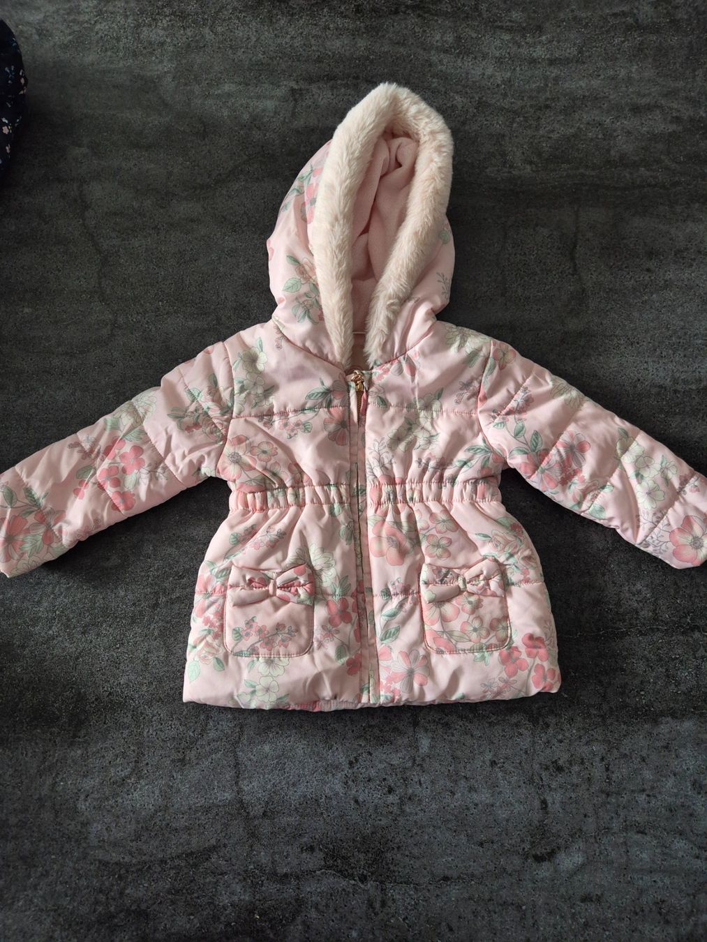 Next Giacche & Cappotti: Veste fille taille 86 – Usato da Cornol venduto da Cuevas3