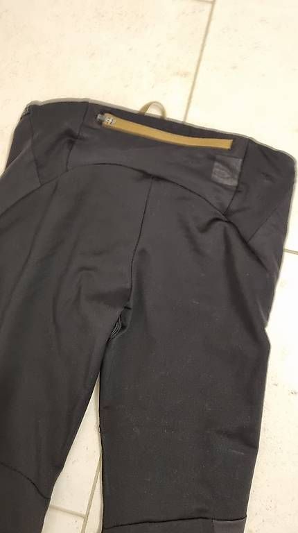 Pantalons: Laufhose Evadict – D'occasion à Zürich par loo_nhk8 1