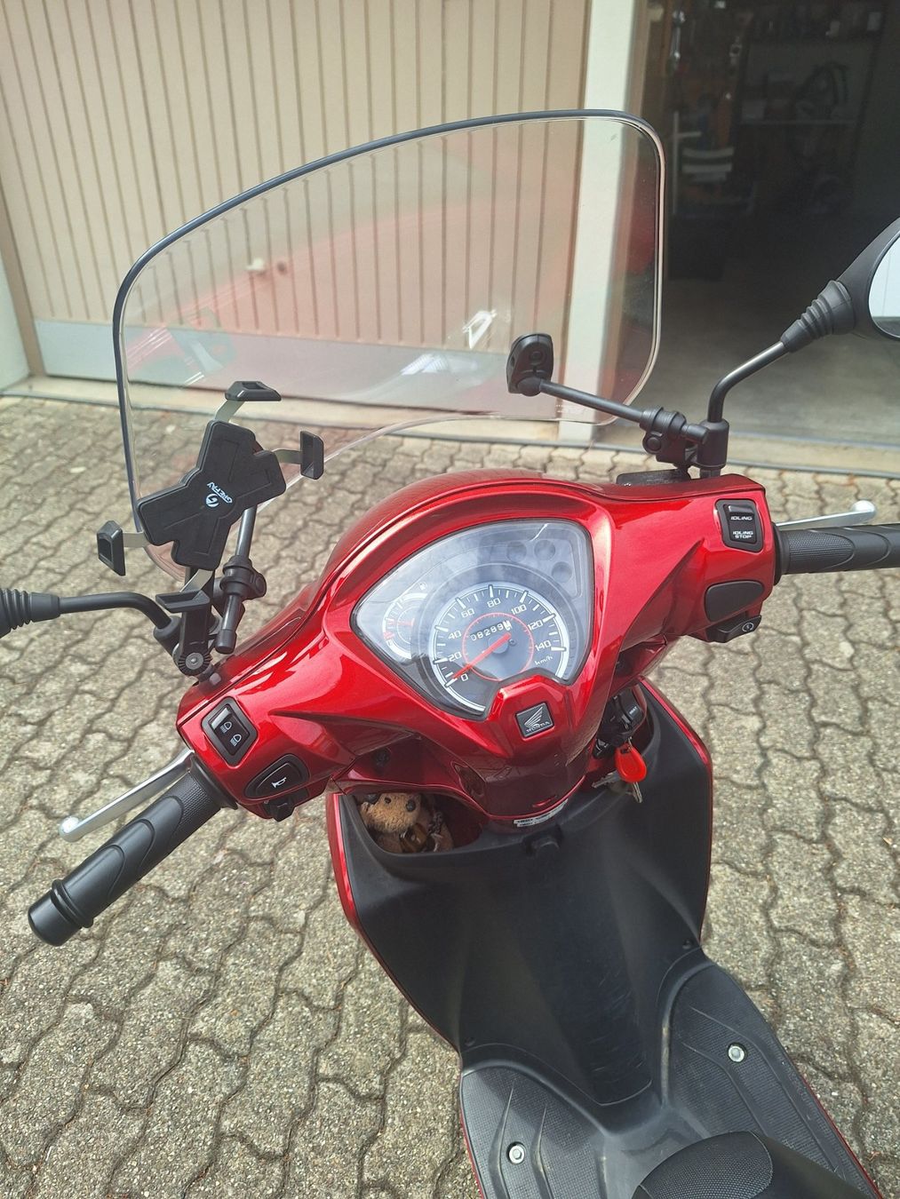 Honda Strasse: Honda Roller  Vision 1100 – Neu (gemäss Beschreibung) aus Allschwil von Angelo020 1