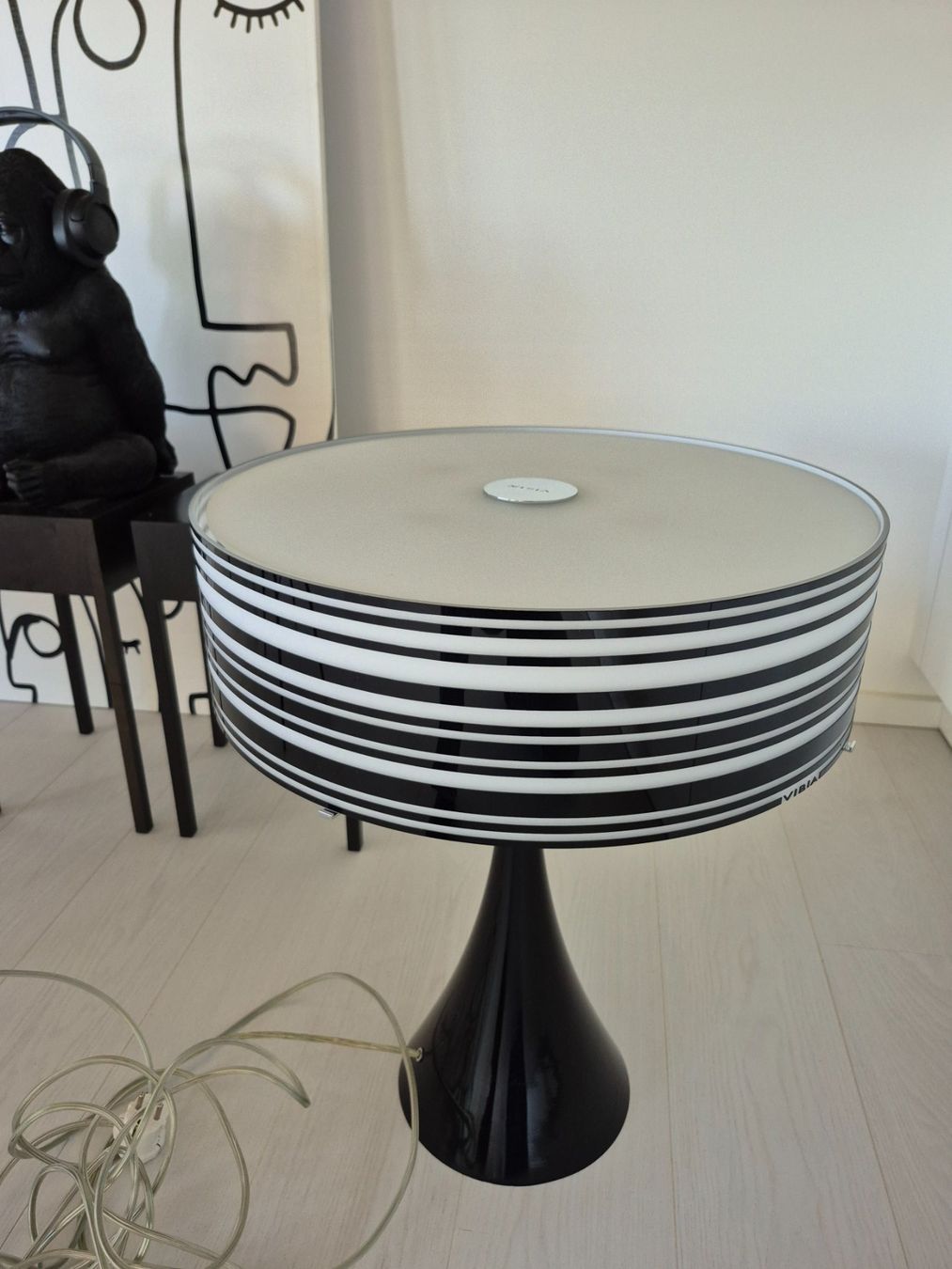 Lampade: Tischleuchte VIBIA, Murano-Glas, schwarz-weiss – Usato da Wettingen venduto da XYZName 6